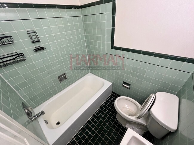 Photo - 1675 S State St