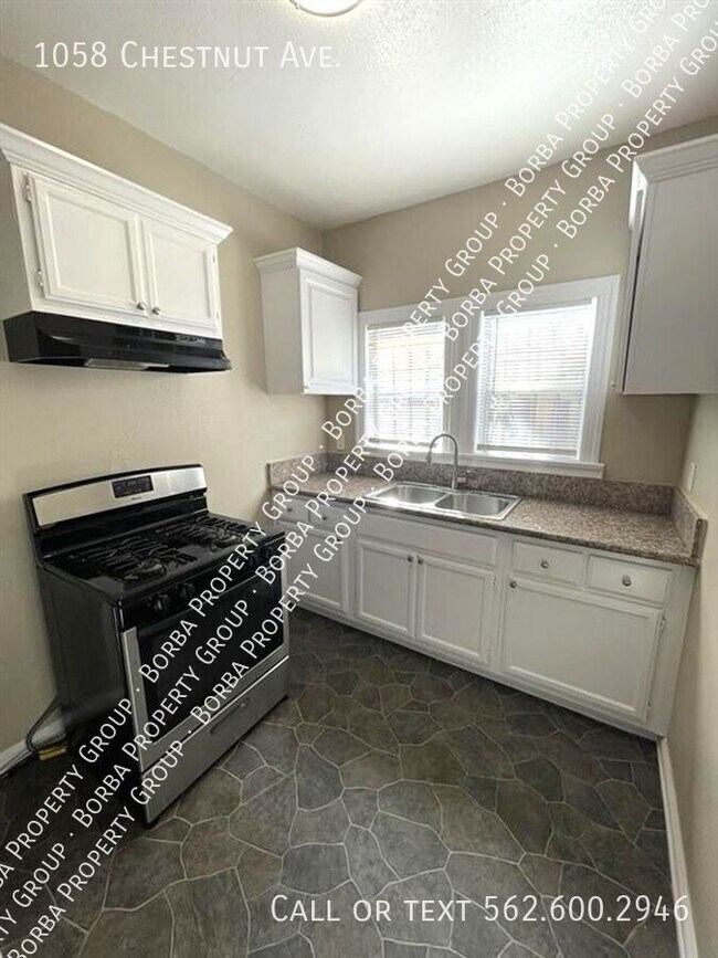 Photo - 1058 Chestnut Ave