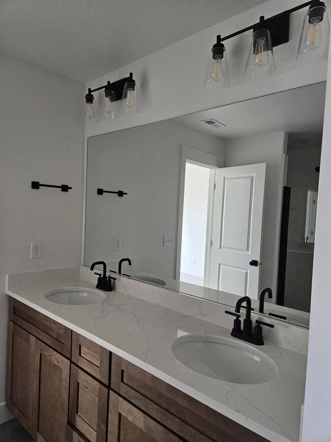 Photo - 1029 W Coral Charm Wy