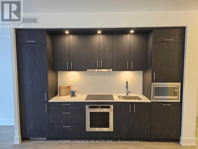 Photo - 10 Inn On The Pk Dr Unité 2305