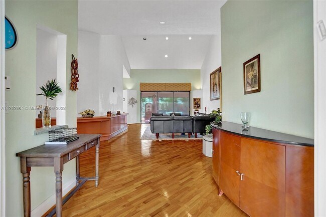 Photo - 5740 SW 33rd Terrace