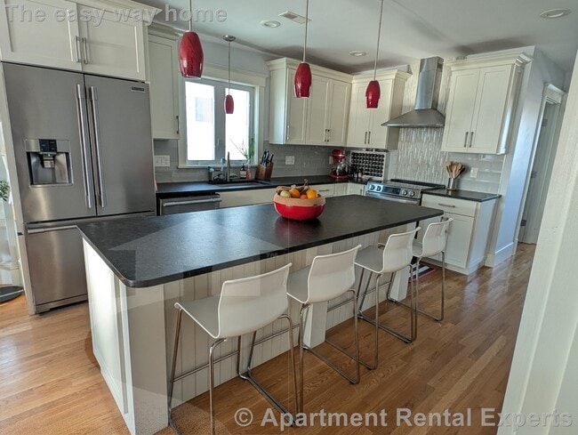 Building Photo - 29 Cameron Ave Unit #B