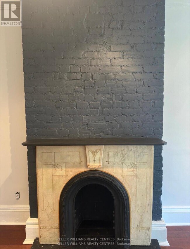 Photo - 212 Gerrard St E Unité 1