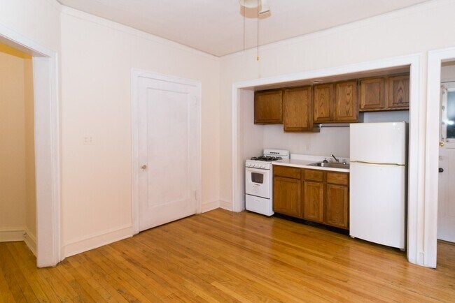 Photo - 1314 Oak Ave Unit S2