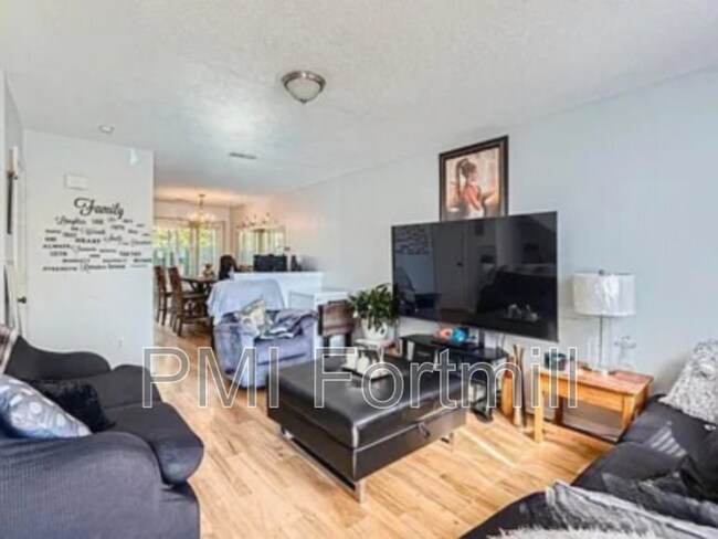 Photo - 3602 Huyton Ct