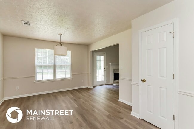 Photo - 85 Windward Dr