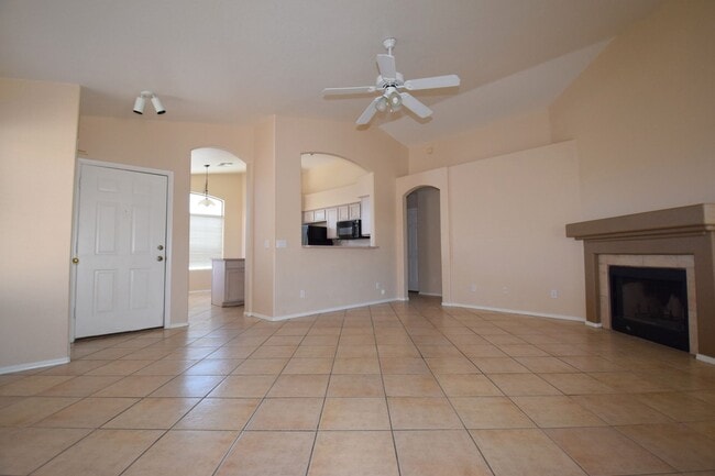 Photo - Beautiful Gilbert Home!