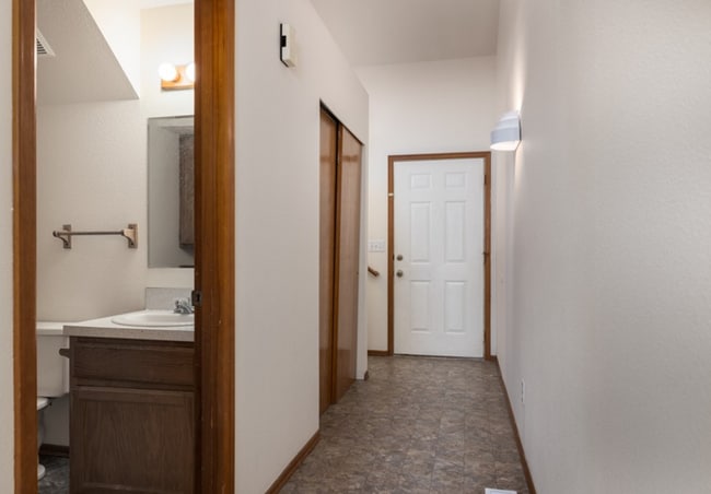 Photo - 2306 E Division St