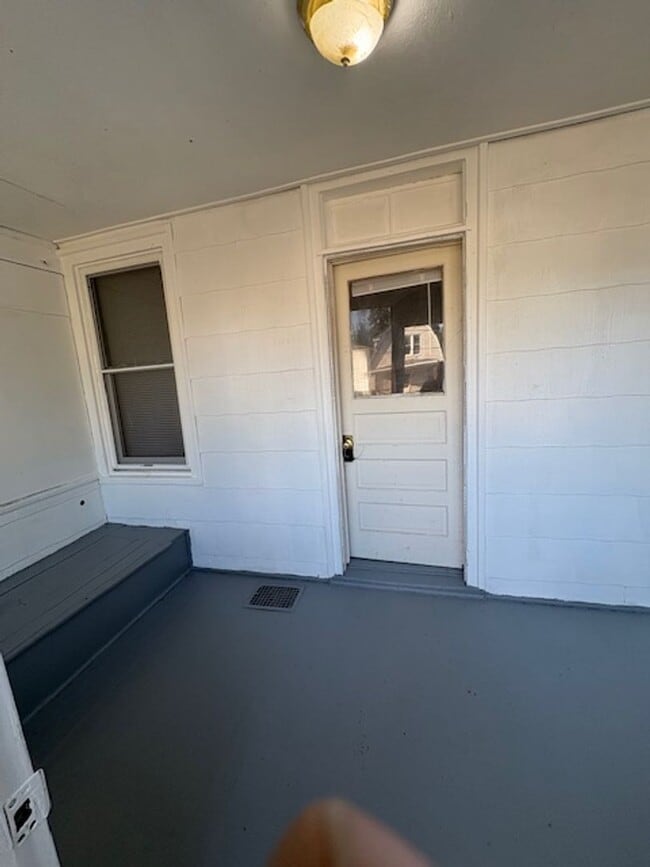 Photo - 2 Bedroom / 1 bathroom House in Peoria, IL