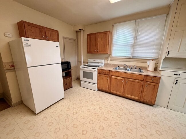 Photo - 301 Lincoln Way W Unit 301 LWW Apt 1