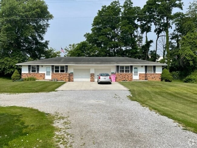 Building Photo - ONTARIO SCHOOLS - 2BR 1BA HALF DUPLEX! Rental