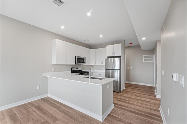 Photo - 475 Communipaw Ave