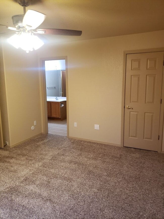 Photo - Northwoods Condo - 2 bed / 1 bath with assigned parking