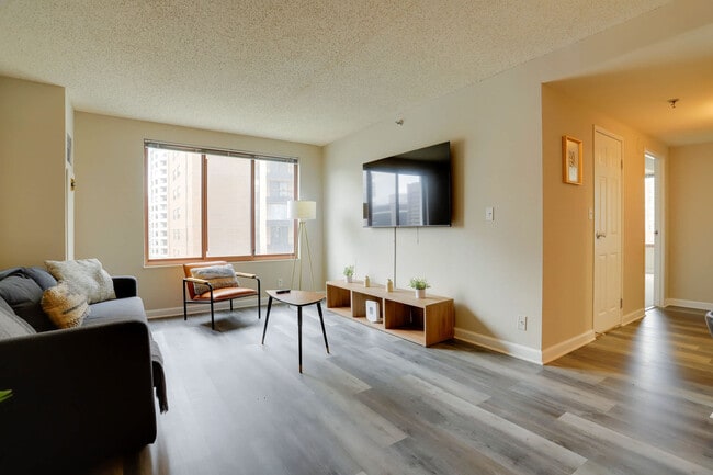 401 12th St S Unit SI FL10-ID1038993P