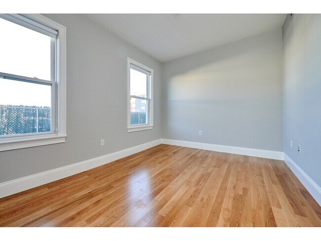 Photo - 12 Humboldt Pl Unidad 3