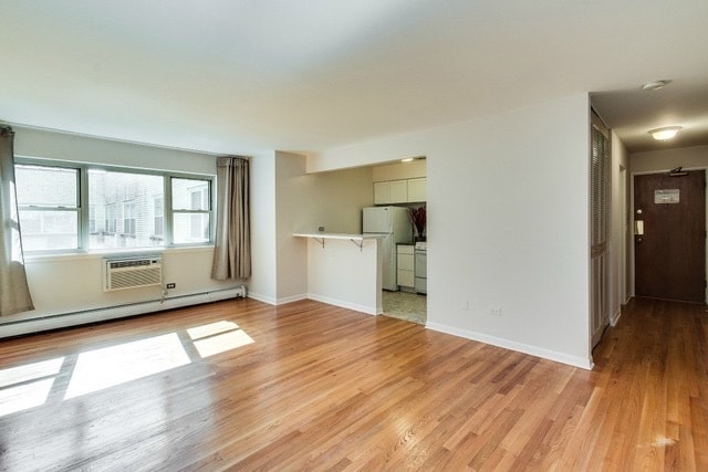 Photo - 420 W Aldine Ave Unit 526