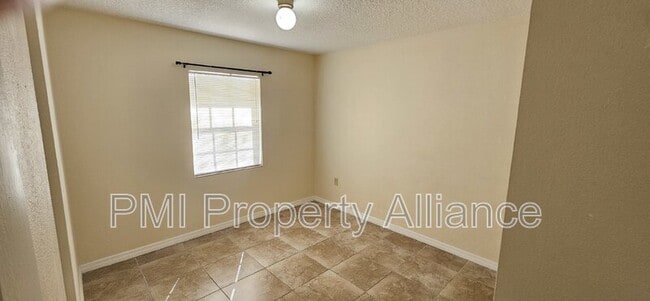 Photo - 411 Edwin St