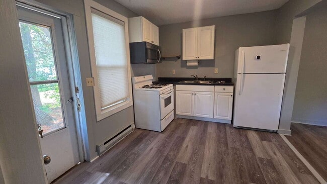 Photo - 1BR 1BA Main Level Unit - Tri-plex Property in Stillwater Unit 2