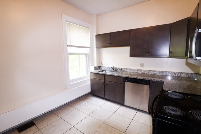 Photo - 2615 Eden Ave Unidad 2