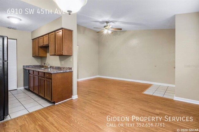 Photo - 6910 SW 45th Ave