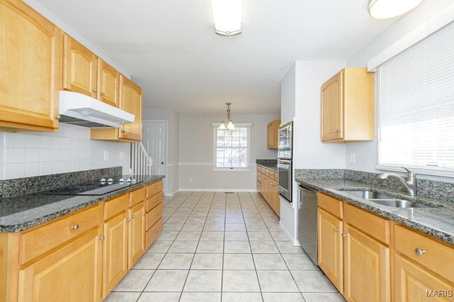 Photo - 1836 Rockmoor Dr