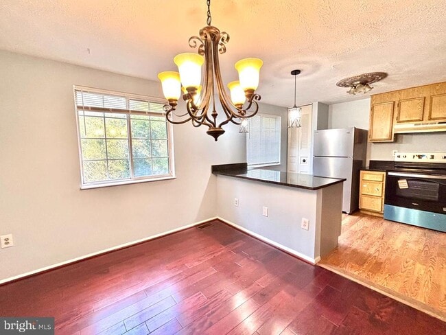 Photo - 6226 Hillside Rd