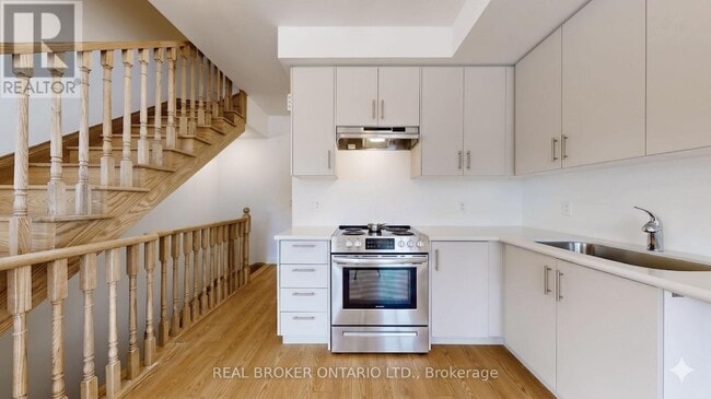 Photo - 15100 Yonge St