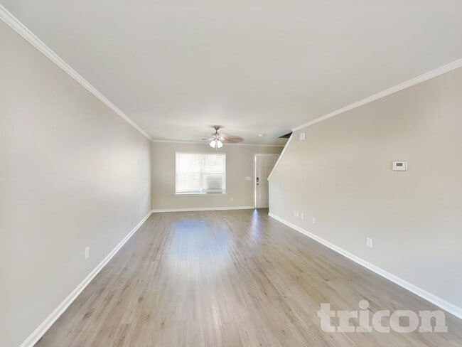 Photo - 153 Chesterbrook Ln