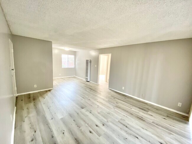 Photo - 1890 Chestnut Ave Unit 101