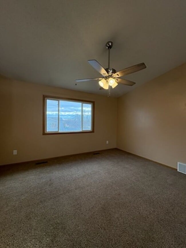 Photo - 4 BED | 2 BATH | SINGLE GARAGE | RAPID VALLEY