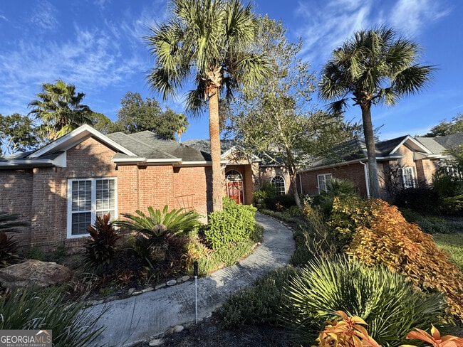 Photo - 535 Cardinal Cir E