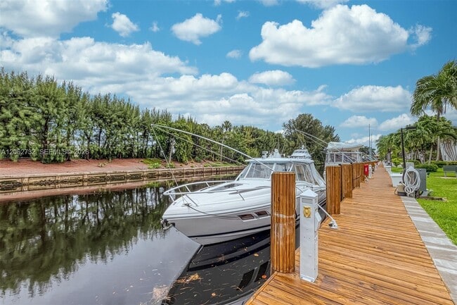 Photo - 6413 Bay Club Dr Unit Bay Colony Club