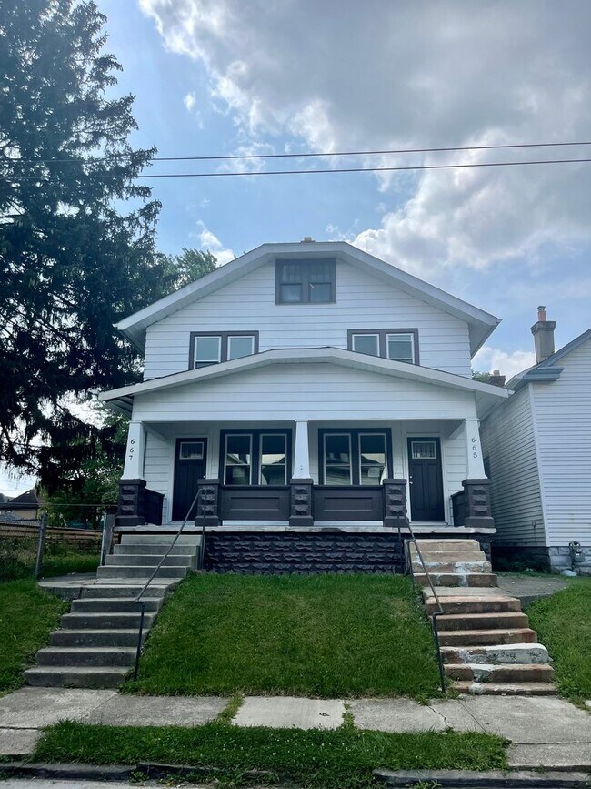 Photo - 665-667-667 Siebert St Unit 667