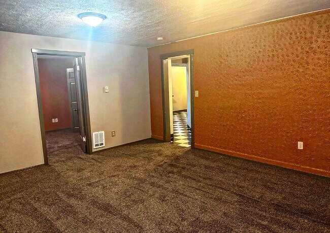 Photo - 1212-1214 E Illinois Ave Unit 1212 E Illinois Ave