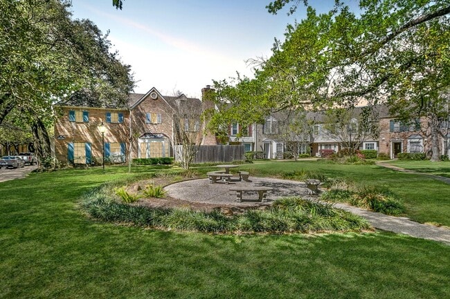 Photo - 13240 Trail Hollow Dr Unit 3240