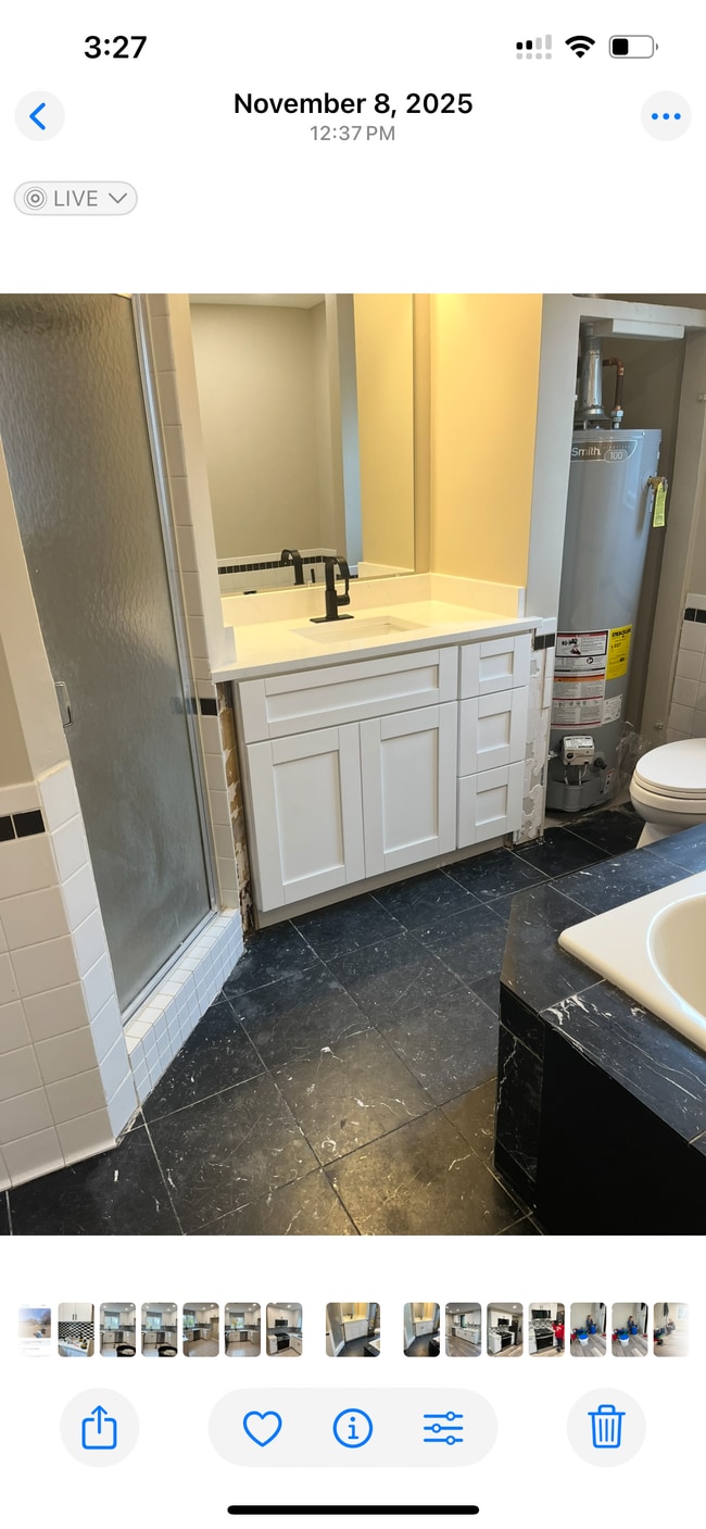 Photo - 573 Maple Sq