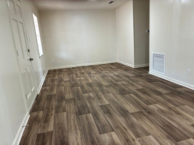 Photo - 726 N Slemons St Unit 2