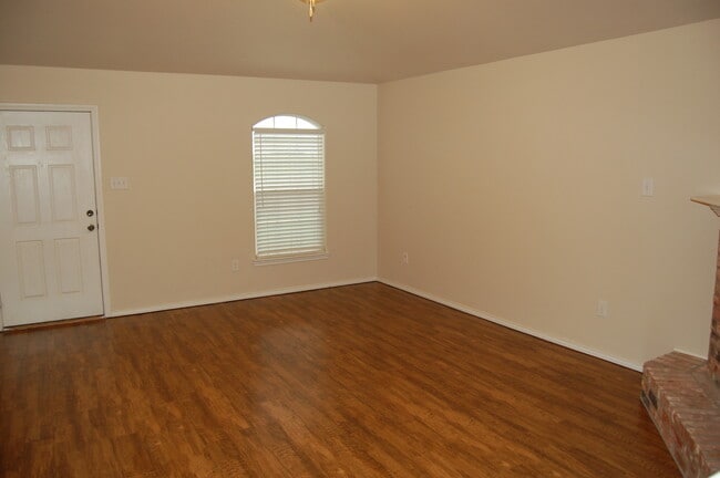 Photo - 3/2/2 in Frenship ISD