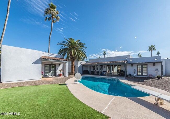 Building Photo - 1350 N Villa Nueva Dr Rental