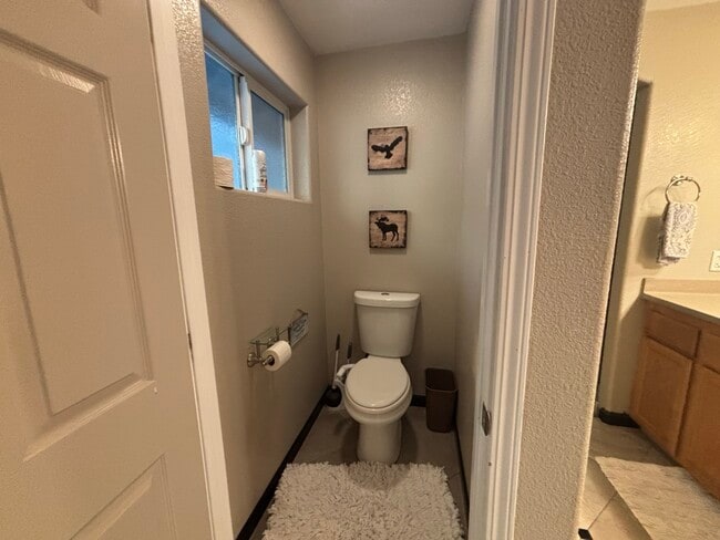 Photo - 5681 Manx Rd