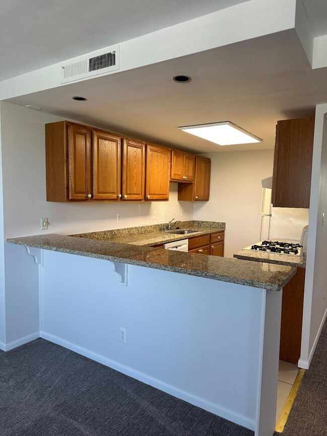 Photo - 4600 Duke St Unit 701