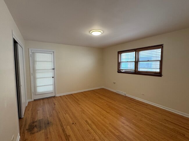 Photo - 2936 W Touhy Ave Unit 1