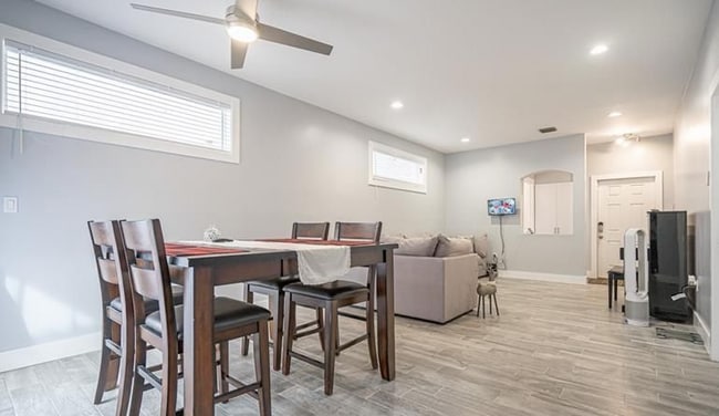 Photo - 11250 Tradewind Way