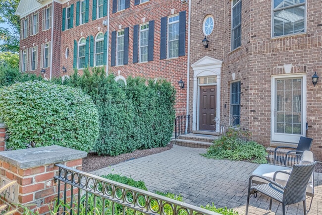 Photo - 243 Boxcar Ave