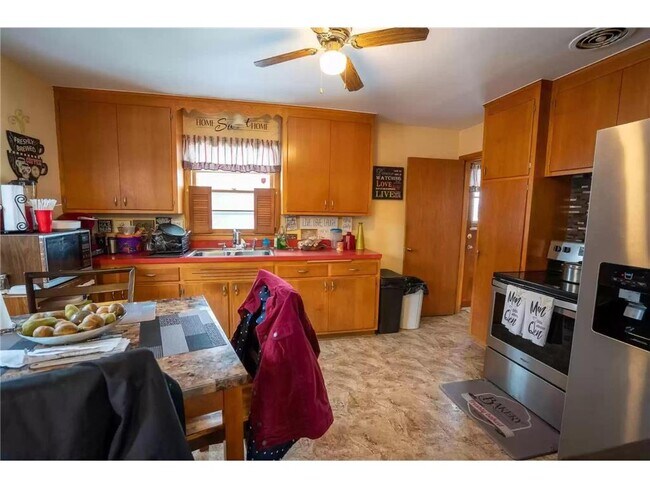 Photo - 2700 W 66th St