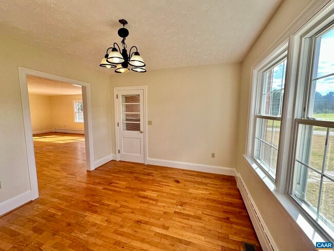 Photo - 68 Tanbark Dr