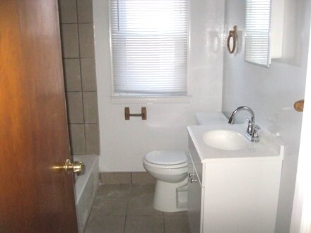 Photo - 21536 Panama St