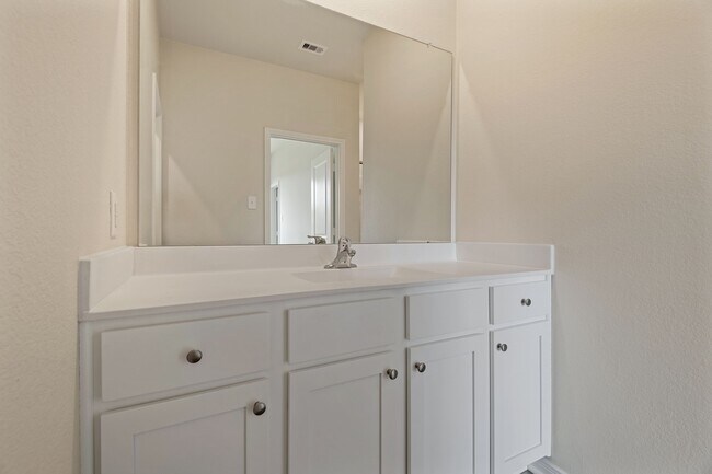 Photo - 15802 Berry Hl Dr