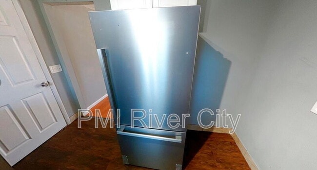 Photo - 7471 John F Kennedy Dr W