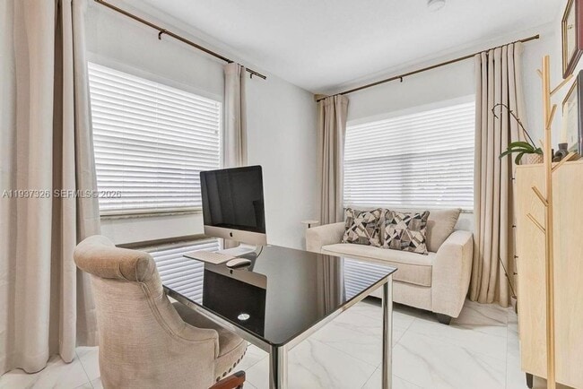 Photo - 6470 SW 27th St